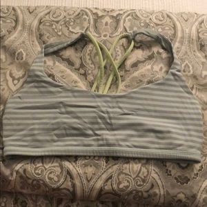 Lululemon free to be bra